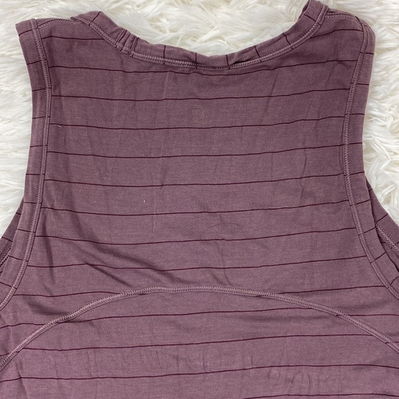 Lululemon Long for Length Tank Short Serve Stripe Antique Bark Garnet - Picture 5 of 5